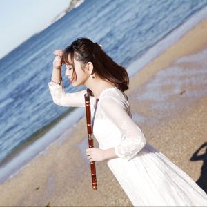 老公舔女人下面视屏
